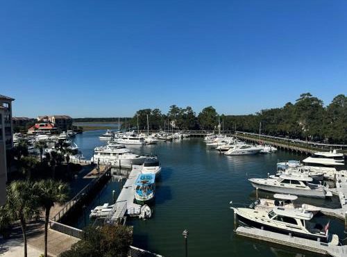 7332 Harbourside III Villas