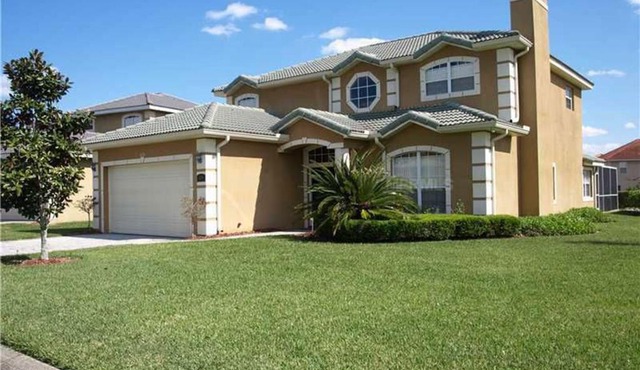 A 4 bedroom villa with its own private pool in Vista Park