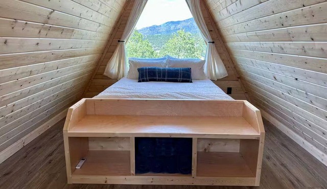 A-frame Glamping @ Royal Gorge