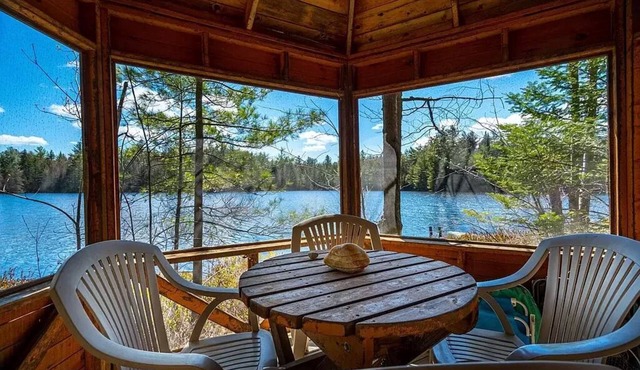 A True Rustic Cabin with Private Access to Bass Lake and Hiking Trails