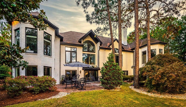 Abbey Manor on Pinehurst #6- Golf Views -Sleeps 24