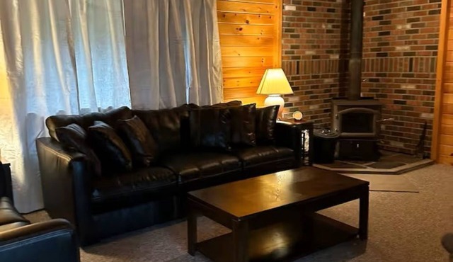 Adirondack Mountain Escape - Snowmobile Haven!