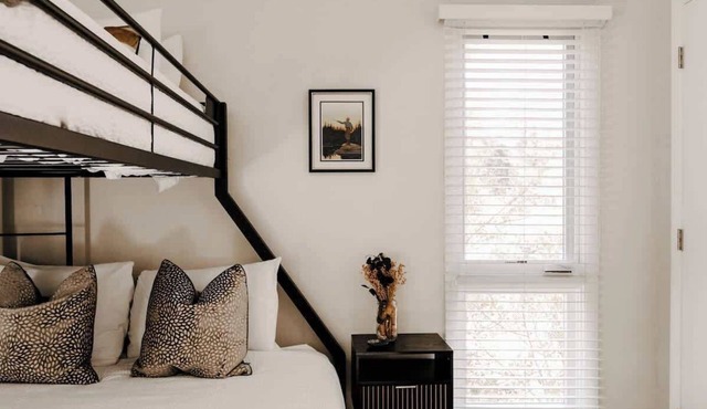Alpine Hideaway with Free Shuttle | Wildernest