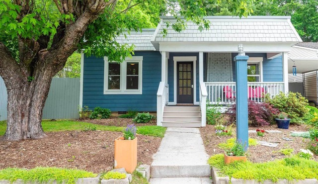 Artisan Gem - 2 BR/1 Bath