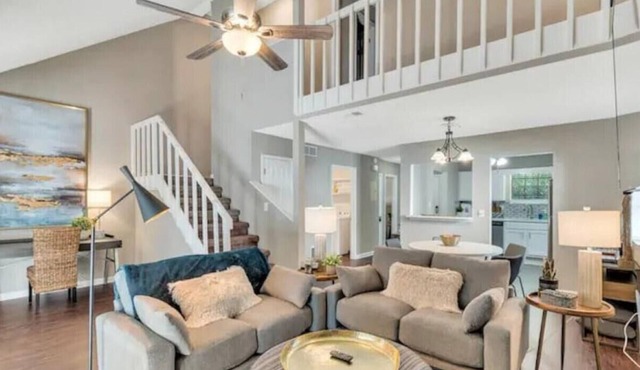 ATH - Sleeps 4 - 2 Beds - Pet Friendly - Fenced FW2
