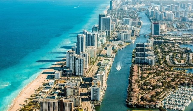 Beach Front Building sits on the sand/ocean Newly remodeled beautiful condo