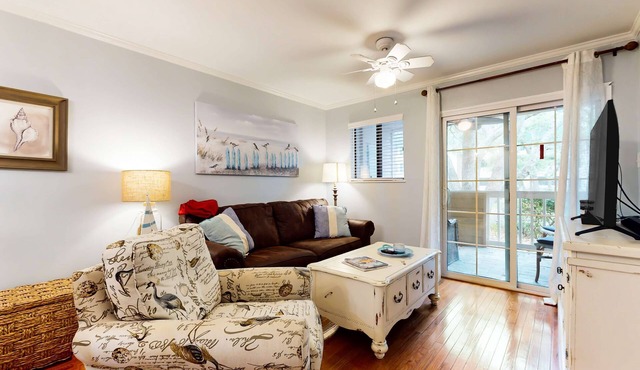Beachfront villa near golf with pool, hot tub, & balcony - snowbird-friendly