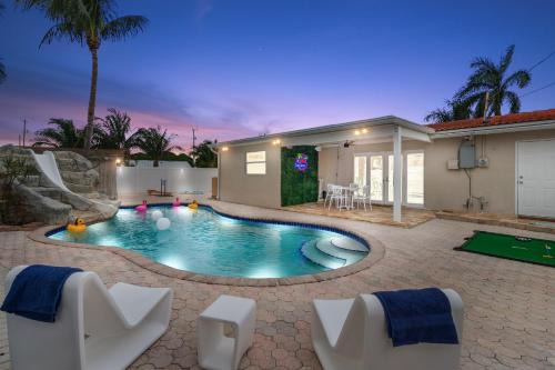 Beachside Luxe Pool BBQ Spa