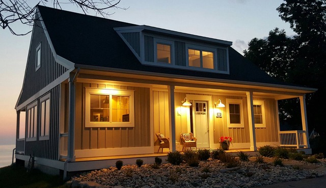 Beautiful Home On A High Bluff Overlooking Lake Mich! July 6-11 '26 OPEN!