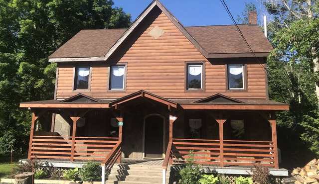 Beautiful new house 3/4 mile from Hunter Mountain