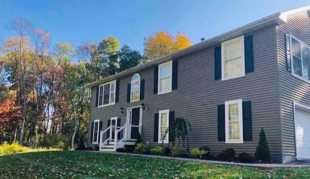 Beautiful, Spacious, 5 Acre Hudson Valley Family Retreat