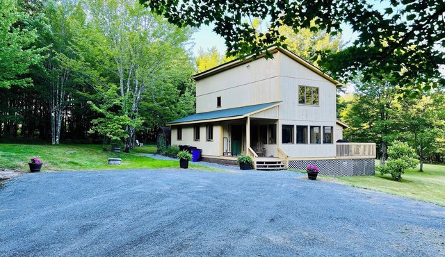 Birch Tree Lodge - 5 min to Belleayre Ski, Cozy Cabin Getaway in the Catskills