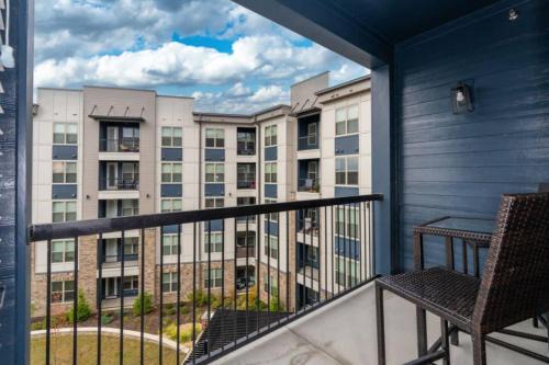 Birmingham Luxury Apt, near everything