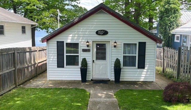 Blackbird Cottage, 2 bed lakefront on Seneca