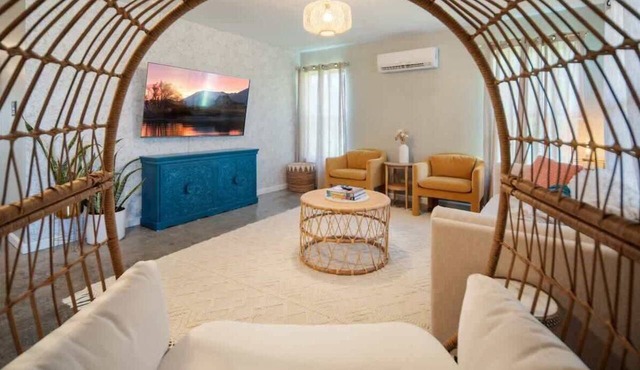 Boho House- A Rural Escape with Fire Pit, EV, WFH