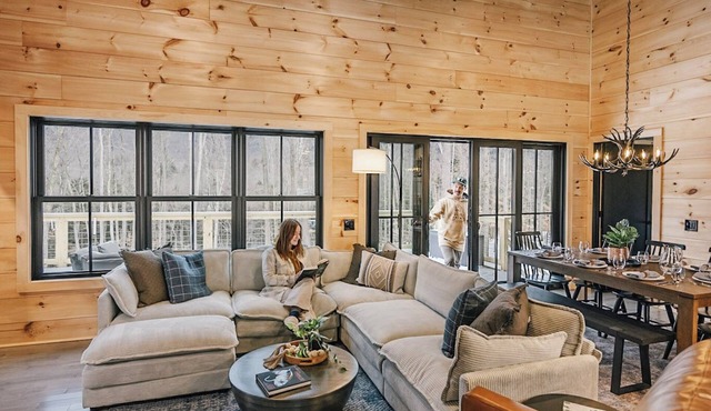 Boulder Run Cabin-Mountain Views/Sauna/Hot Tub/EV Charger