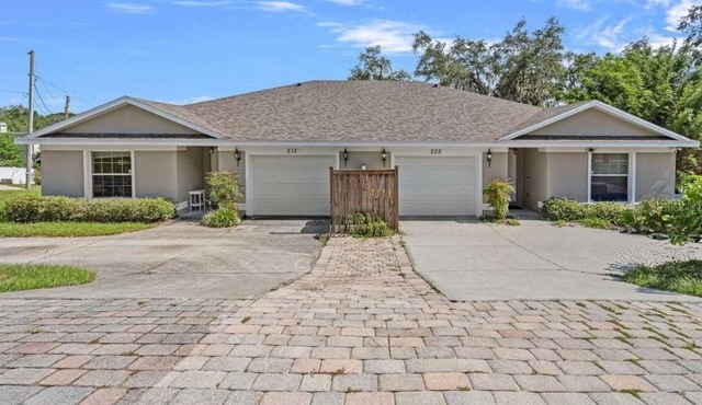 Bright 3BR Downtown Clermont - Deck + Parking. Pet-Friendly!