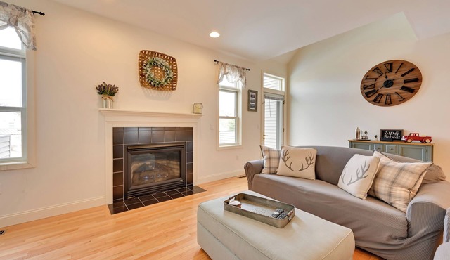 Bright Condo w/Community Perks: Near Ski Quechee!