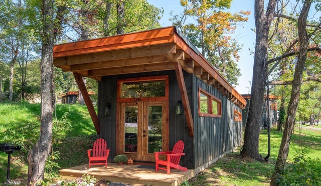 Camp 4 Tiny Homes | #1 Grandfather Mountain | 1 Mi. to Downtown West Jefferson