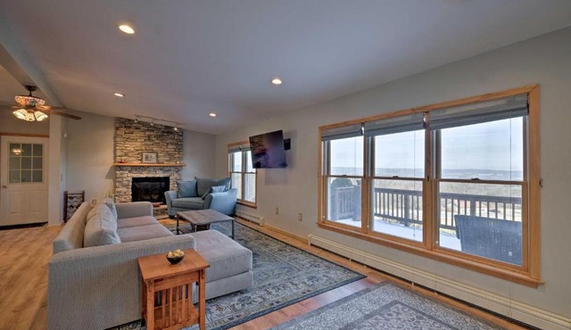 Catskills Mtn Retreat w/Panoramic View & Fire Pit