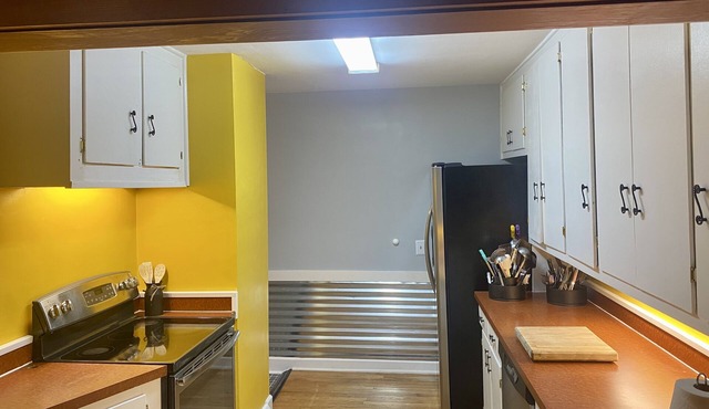 Cayce Corral Unit B 2 bed 1 Bath