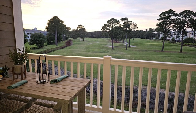 Central Myrtle, just over a mile to the beach, 2BR Condo on Golf Course!