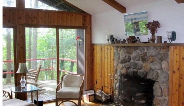 Charming Adirondack Cabin on Regis Lake