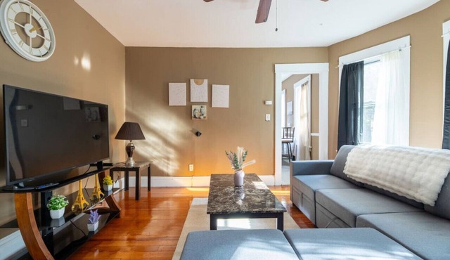 Charming Chicopee Getaway