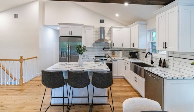 Charming Modern home in Westhampton