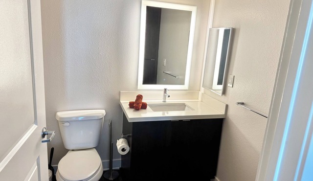 Charming, Peaceful Apartment Retreat in Griffith