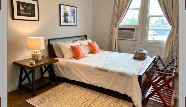 Charming Studio! Perfect for 2!