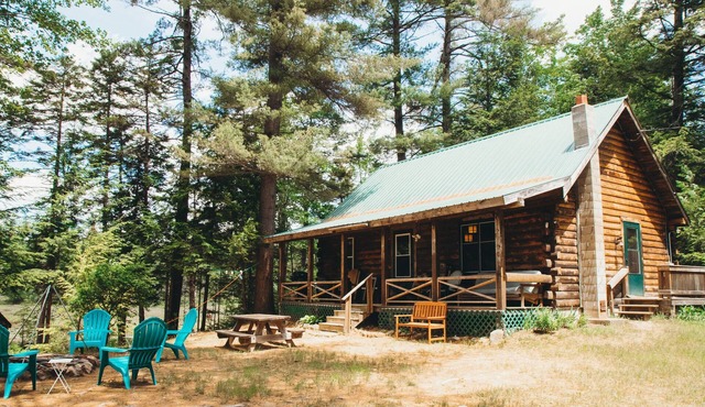 Charming Waterfront Log Cabin