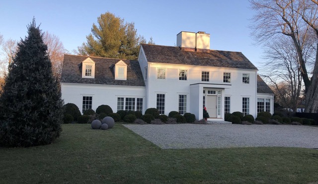 Chic, Impeccably Decorated 5000 sq ft Estate, Coveted Greens Farms, 5 bed, 6 bth