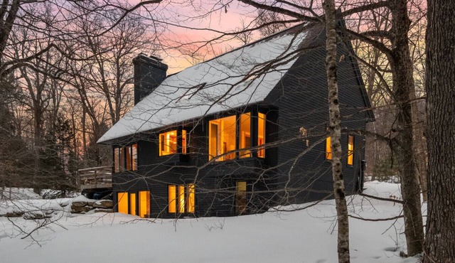 Classic Stratton Ski Chalet: Perfect for Families