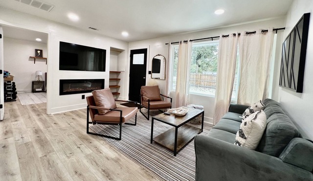Clean & Comfortable 3 BD 1.5BA Pool Table+Gym