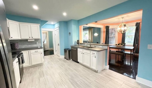 🦀 ⚓ Coastal Inspired Home Away From Home 🏝