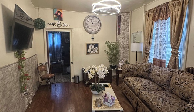 Comfortable,Convenient, Furnished 1-Bedroom Unit with Parking in Port Jervis, NY