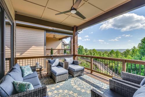 Community Perks: Mountain-View Condo in Toccoa!