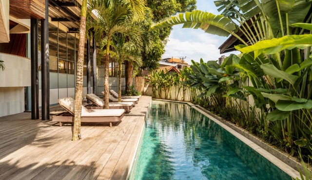 Contemporary 1-BR Loft with Art Deco shared pool