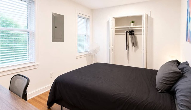 Cornhill Apt w FreeParking Kitchen W+D