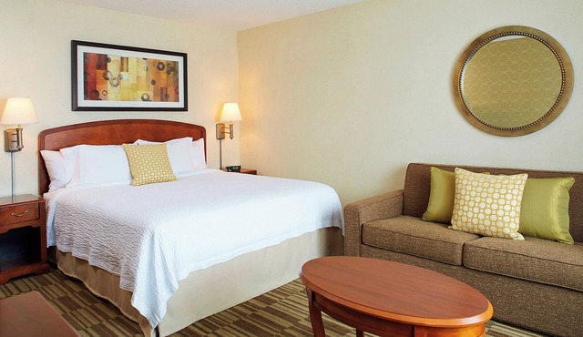 Courtyard by Marriott Boston Natick