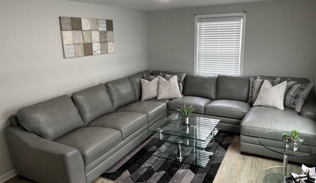 Cozy Retreat Near LeMoyne & Syracuse University