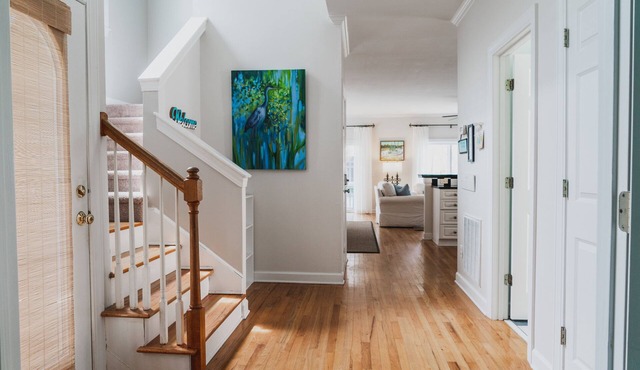 Delightful Home with full Grand Pavilion Pool access - steps to the beach