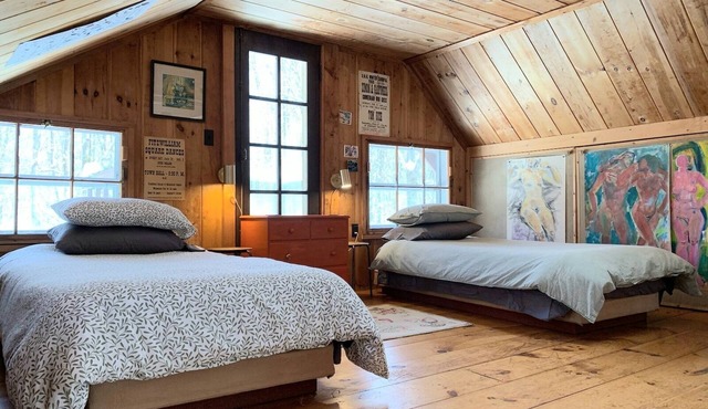 Delightful rustic cabin with WiFi in Alstead
