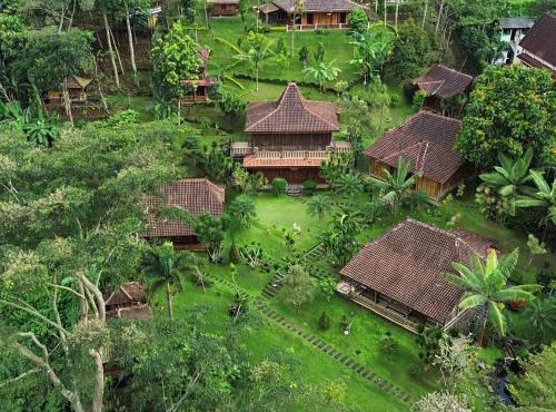 DLimasan Heritage Cottage and Cafe