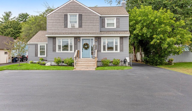 Dog-friendly getaway with firepit & gas grill, great location