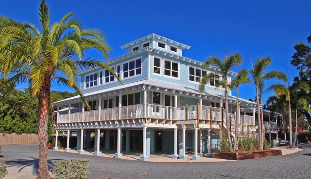 Dolphin Point Villas