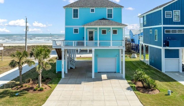 Dune R Thang- New Listing! - 2nd Row from Beach!