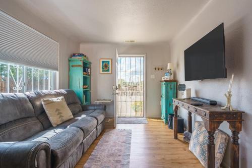 Entire Private Compound in Albuquerque 2 Casitas