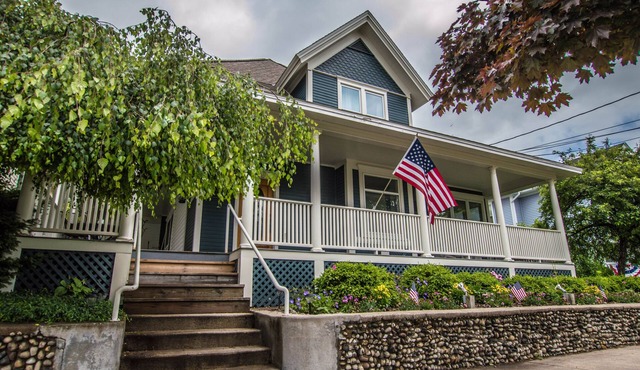 Exceptional Downtown Main Street, Harbor Springs